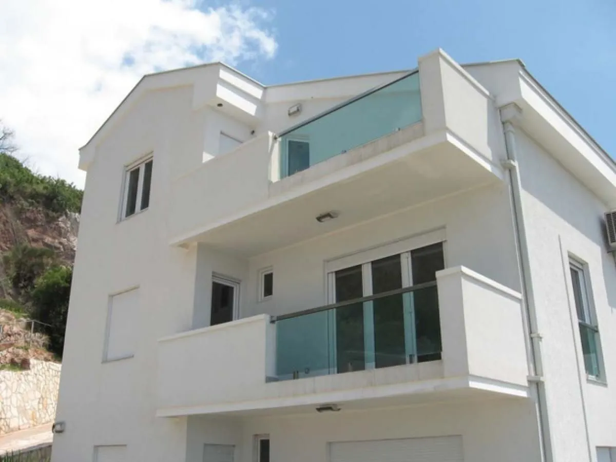 Prodaja, poslovni prostor, 137m², Petrovac, Budva
