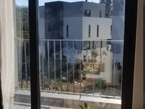 Rent, apartment, 21m², Tivat, Crna Gora - image 2