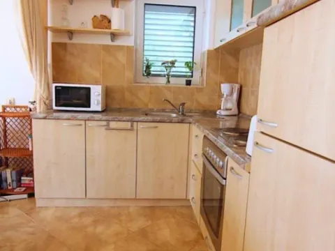 Sale, one bedroom apartment, 42m², Dobrota, Kotor - image 9