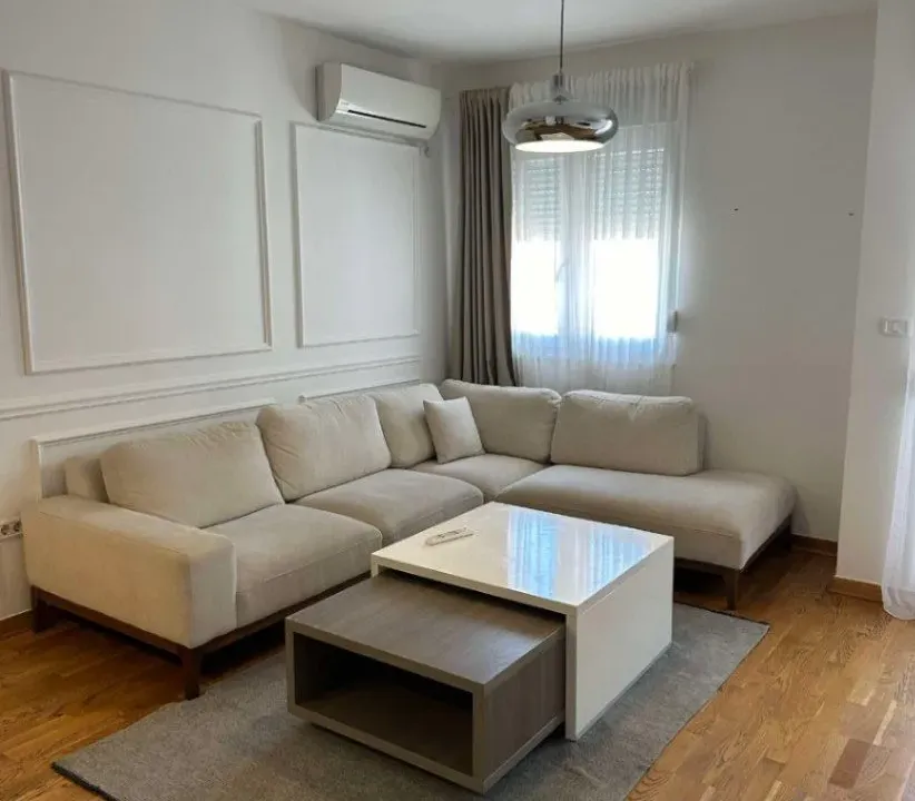 Izdavanje, jednosoban stan, 45m², City Kvart, Podgorica