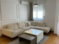 Izdavanje, jednosoban stan, 45m², City Kvart, Podgorica - image 1