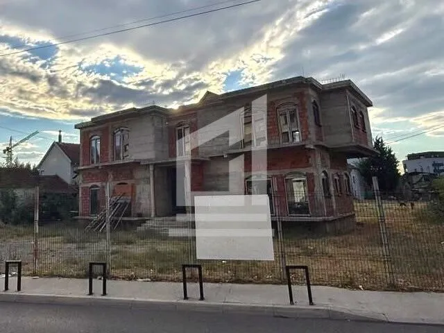 Sale, office space, 430m², Central Point, Podgorica