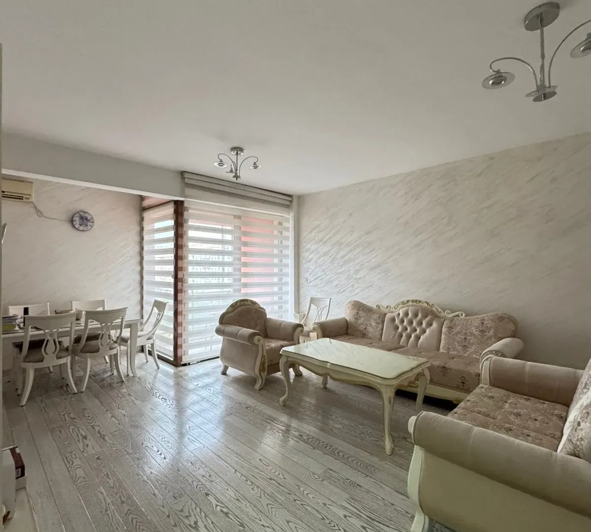 Izdavanje, trosoban stan, 95m², Blok 5, Podgorica