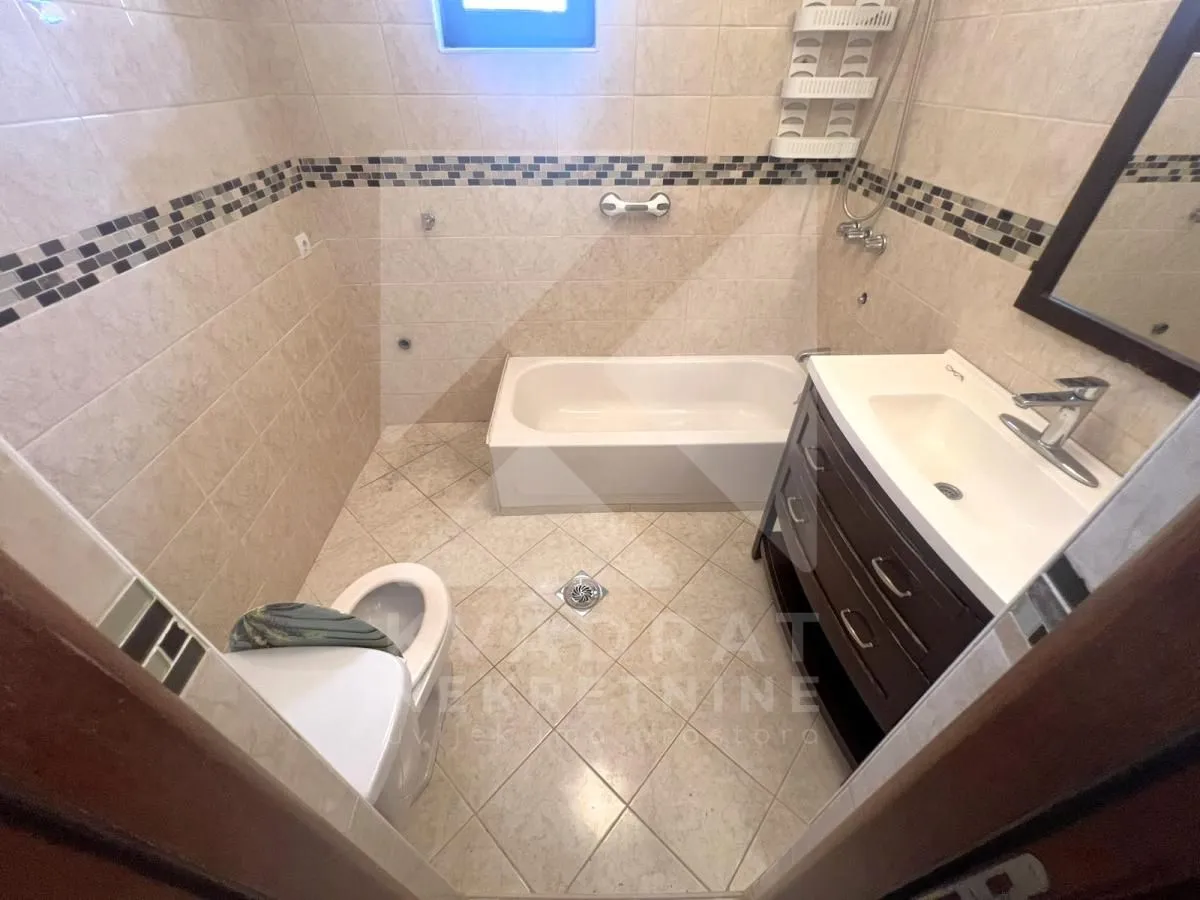 Rent, two bedroom apartment, 93m², Stari Aerodrom, Podgorica