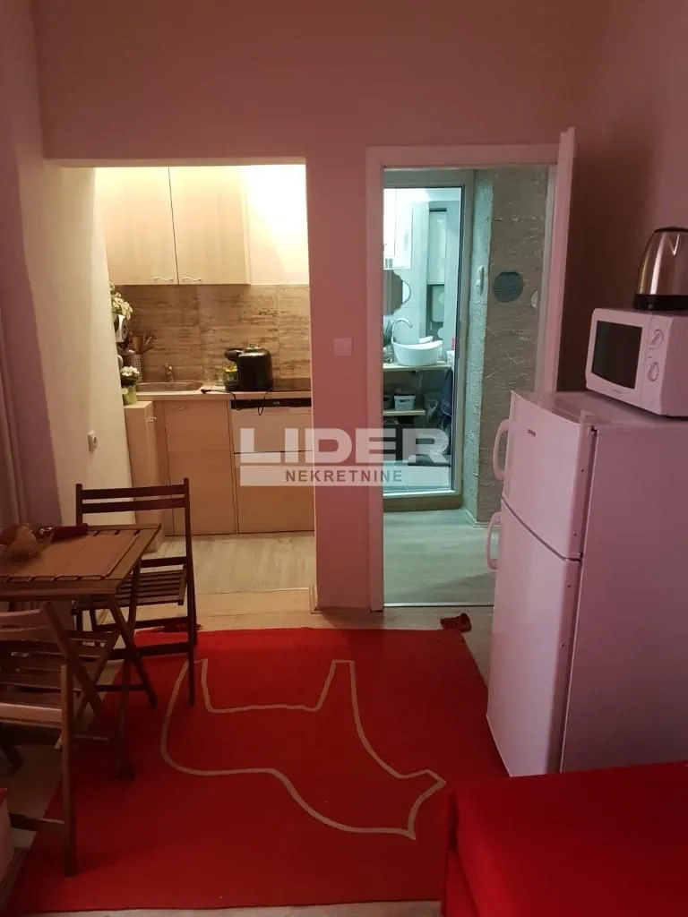 Prodaja, dvosoban stan, 40m², Stari Grad, Beograd