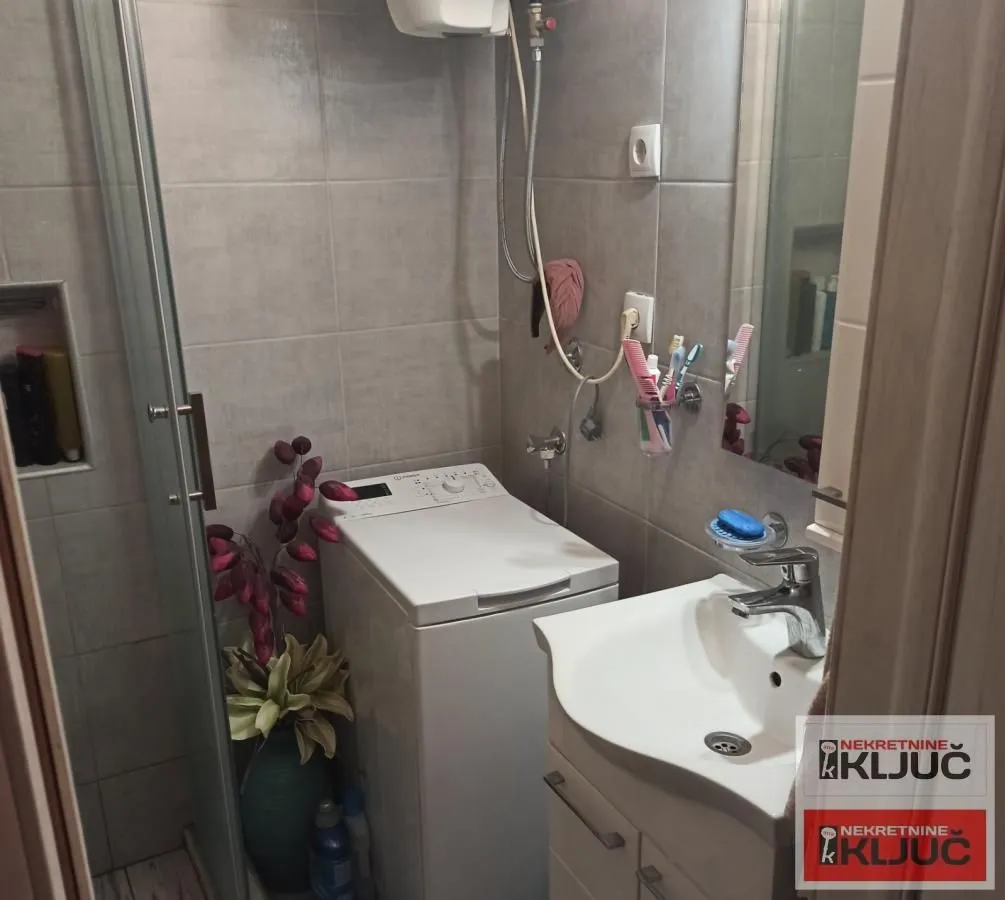 Prodaja, dvosoban stan, 56m², Bulevar Oslobodjenja, Novi Sad Sve Podlokacije