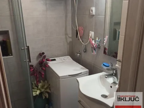 Sale, two bedroom apartment, 56m², Bulevar Oslobodjenja, Novi Sad Sve Podlokacije - image 9
