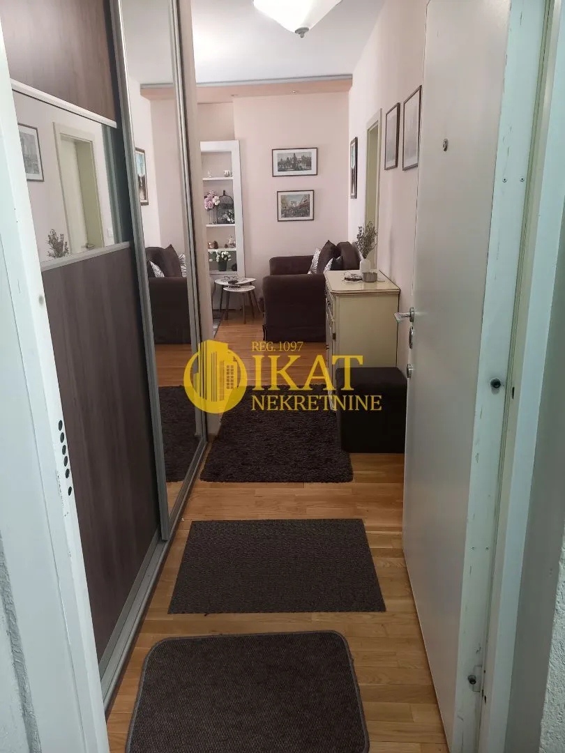 Izdavanje, trosoban stan, 100m², Lion, Zvezdara Sve Podlokacije
