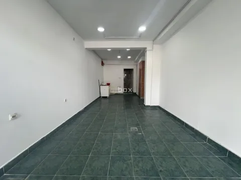 Izdavanje, poslovni prostor, 37m², Niš, Srbija - image 2