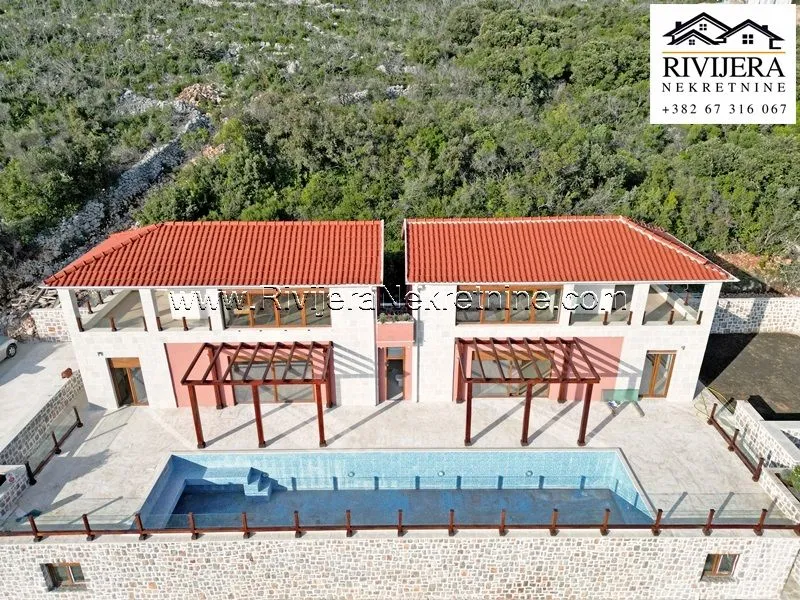 Prodaja, kuća, 255m², Herceg Novi, Crna Gora
