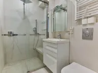 Rent, three bedroom apartment, 190m², Bečići, Budva - image 9