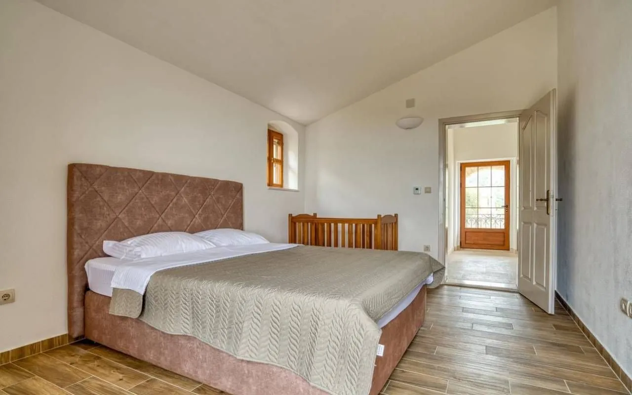 Sale, house, 500m², Reževići, Budva
