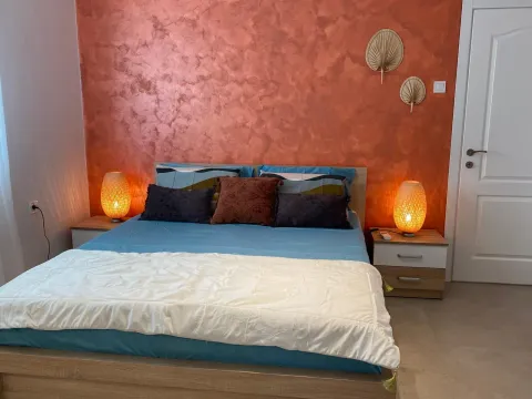 Prodaja, kuća, 108m², Bar, Crna Gora - image 2