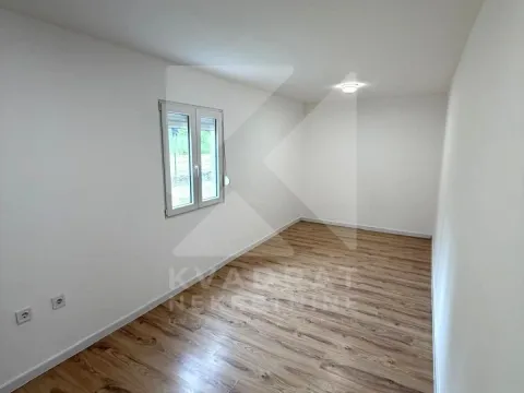 Rent, house, 90m², Pobrežje, Podgorica - image 5