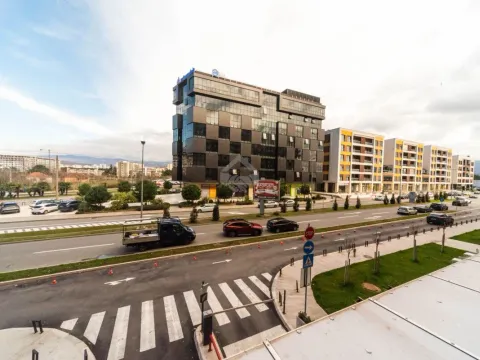 Rent, office space, 49m², Central Point, Podgorica - image 7