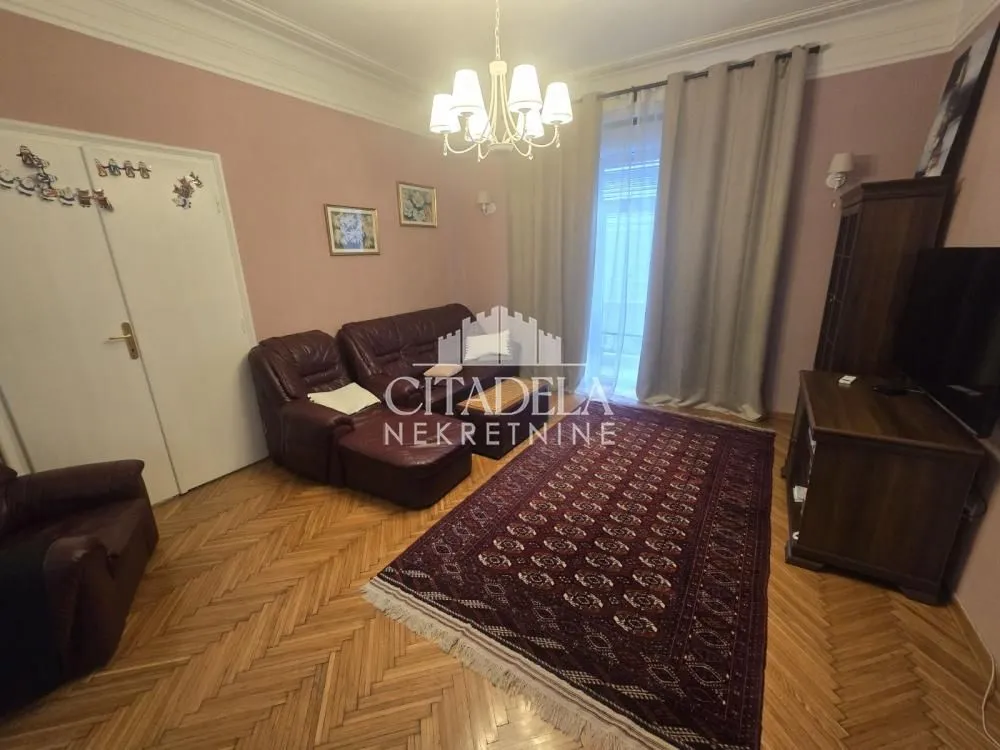 Rent, four bedroom apartment, 131m², Stari Grad, Beograd