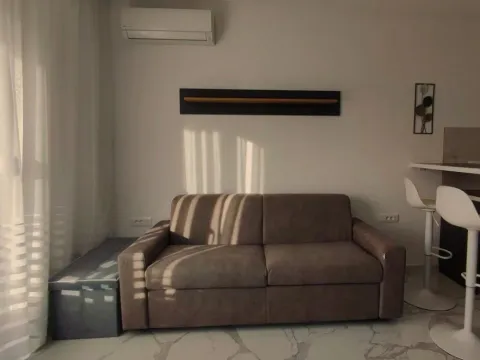 Rent, studio apartment, 33m², Bjeliši, Bar - image 11