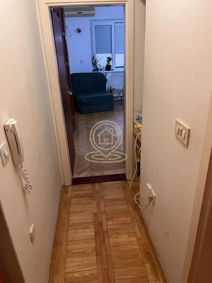 Izdavanje, dvosoban stan, 45m², Grbavica, Novi Sad Sve Podlokacije