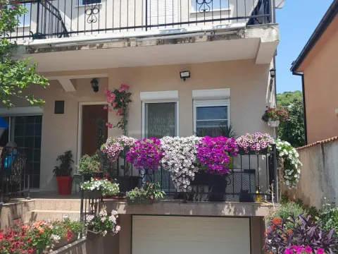 Prodaja, kuća, 240m², Podgorica, Crna Gora - image 9