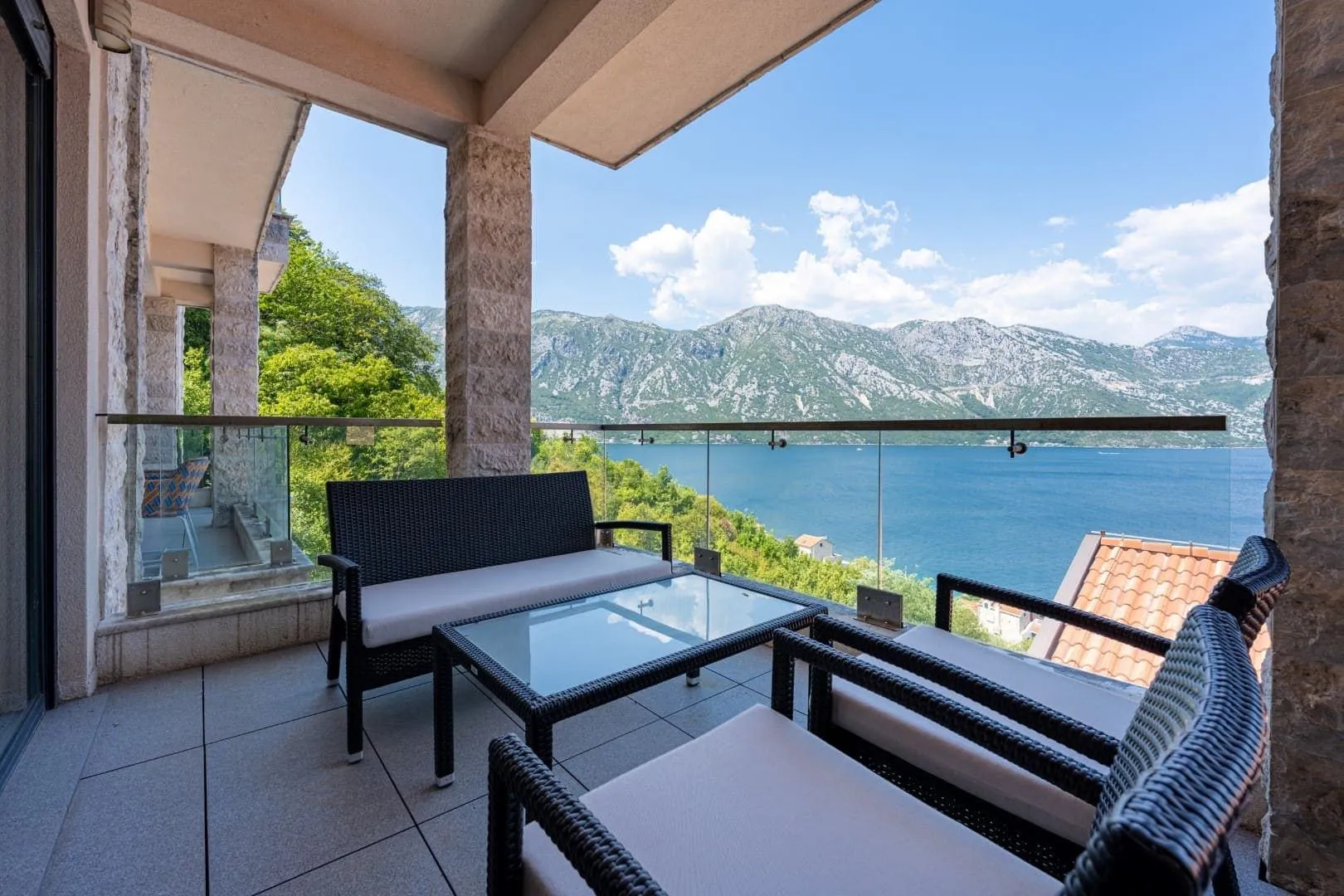 Prodaja, kuća, 146m², Kostanjica, Kotor