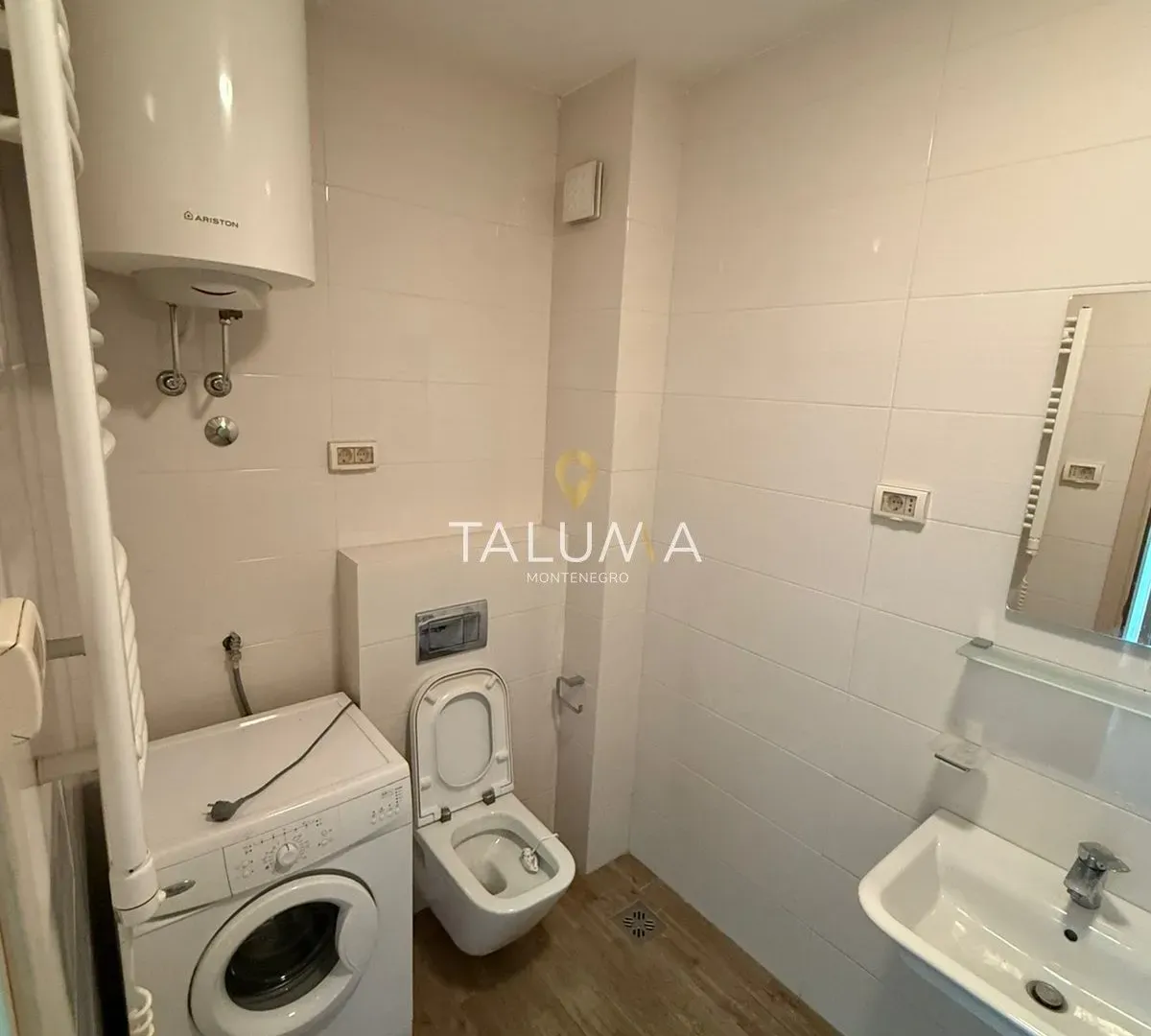 Rent, two bedroom apartment, 70m², City Kvart, Podgorica