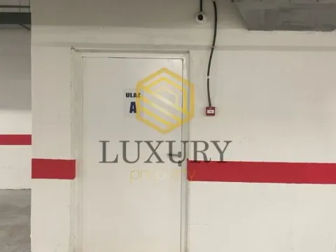 Sale, parking/garage, 13m², Kruševac, Podgorica - image 4