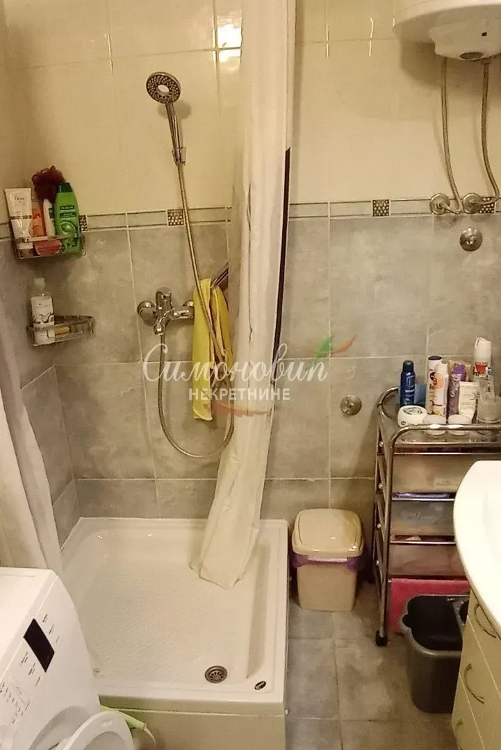 Prodaja, dvosoban stan, 61m², Zemun Centar, Zemun Sve Podlokacije