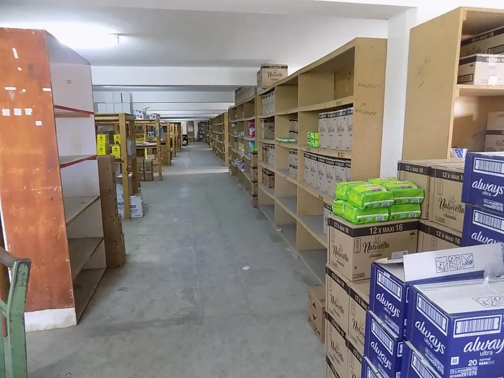 Rent, office space, 2000m², 7. juli, Paraćin