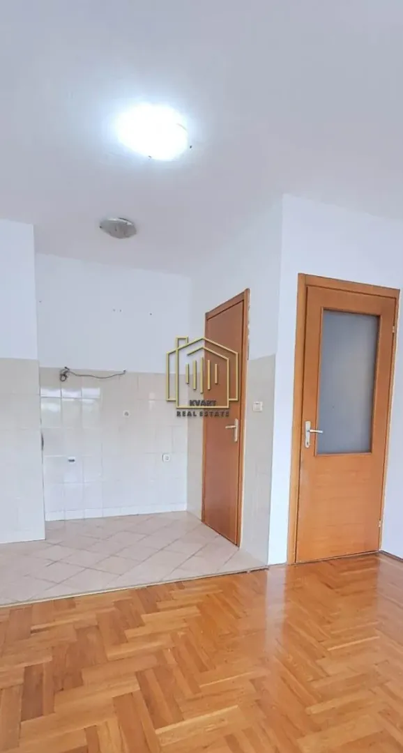 Prodaja, jednosoban stan, 36m², Stari Aerodrom, Podgorica