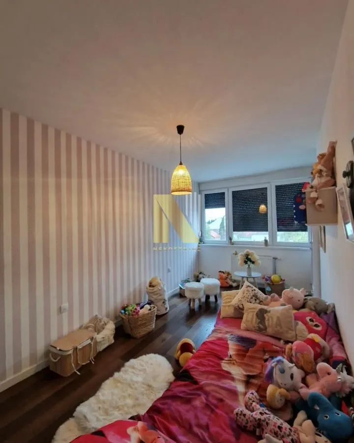 Prodaja, četvorosoban stan, 145m², Telep, Novi Sad Sve Podlokacije