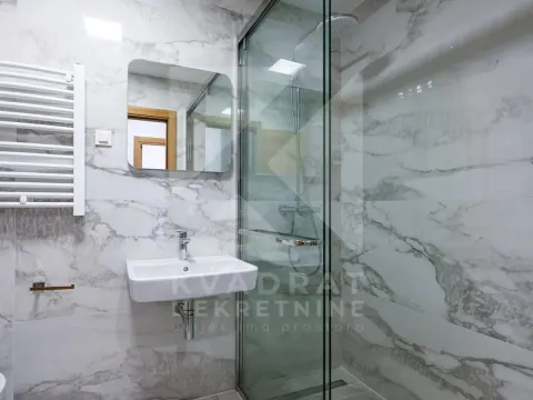 Izdavanje, jednosoban stan, 47m², City Kvart, Podgorica - image 9