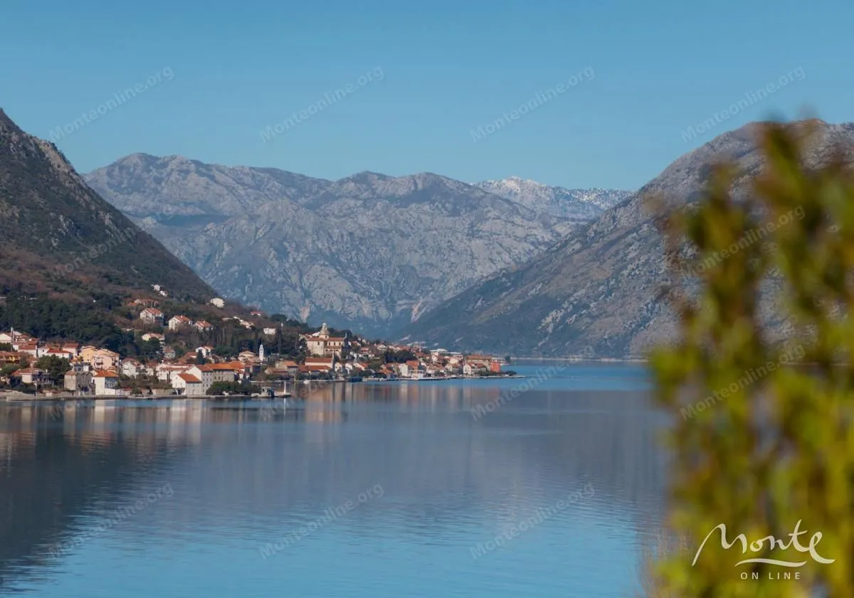 Prodaja, trosoban stan, 191m², Dobrota, Kotor