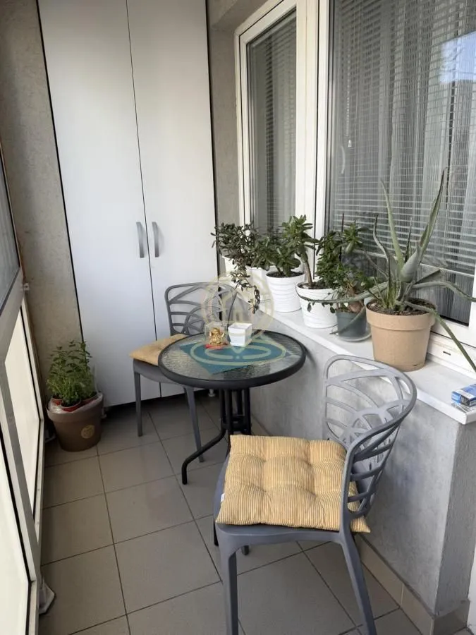 Izdavanje, dvosoban stan, 59m², Centar, Kragujevac