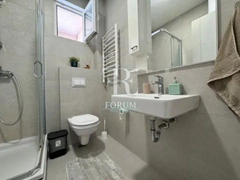 Izdavanje, dvosoban stan, 63m², Blok 9, Podgorica - image 7