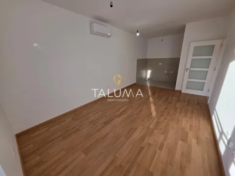 Prodaja, jednosoban stan, 45m², Pobrežje, Podgorica - image 6