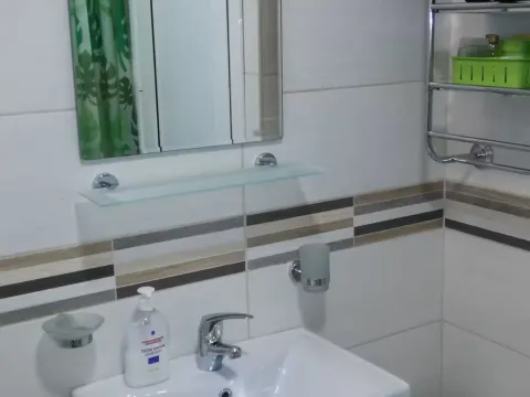 Izdavanje, dvosoban stan, 75m², Preko Morače, Podgorica - image 5