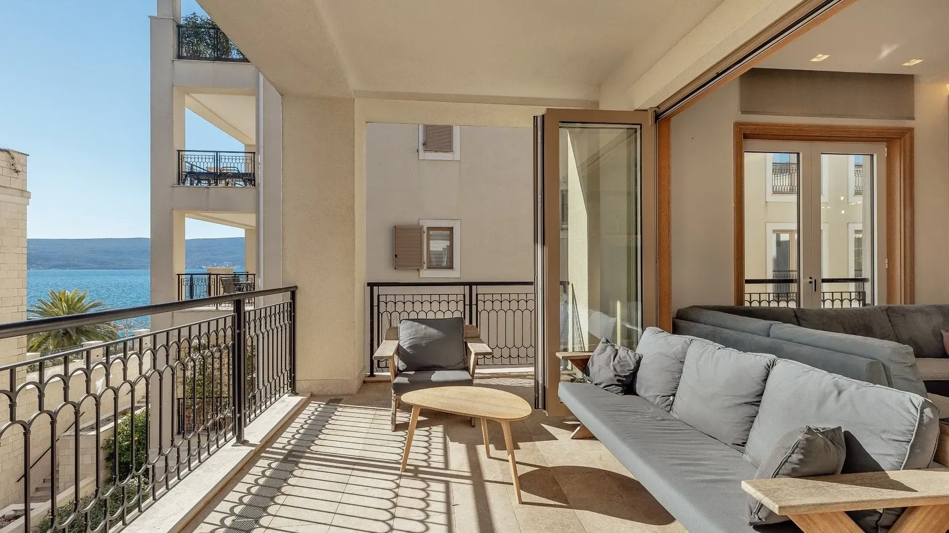 Prodaja, dvosoban stan, 117m², Porto Montenegro, Tivat