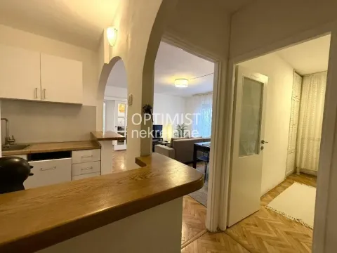 Izdavanje, četvorosoban stan, 76m², Profesorska Kolonija, Palilula Sve Podlokacije - image 13