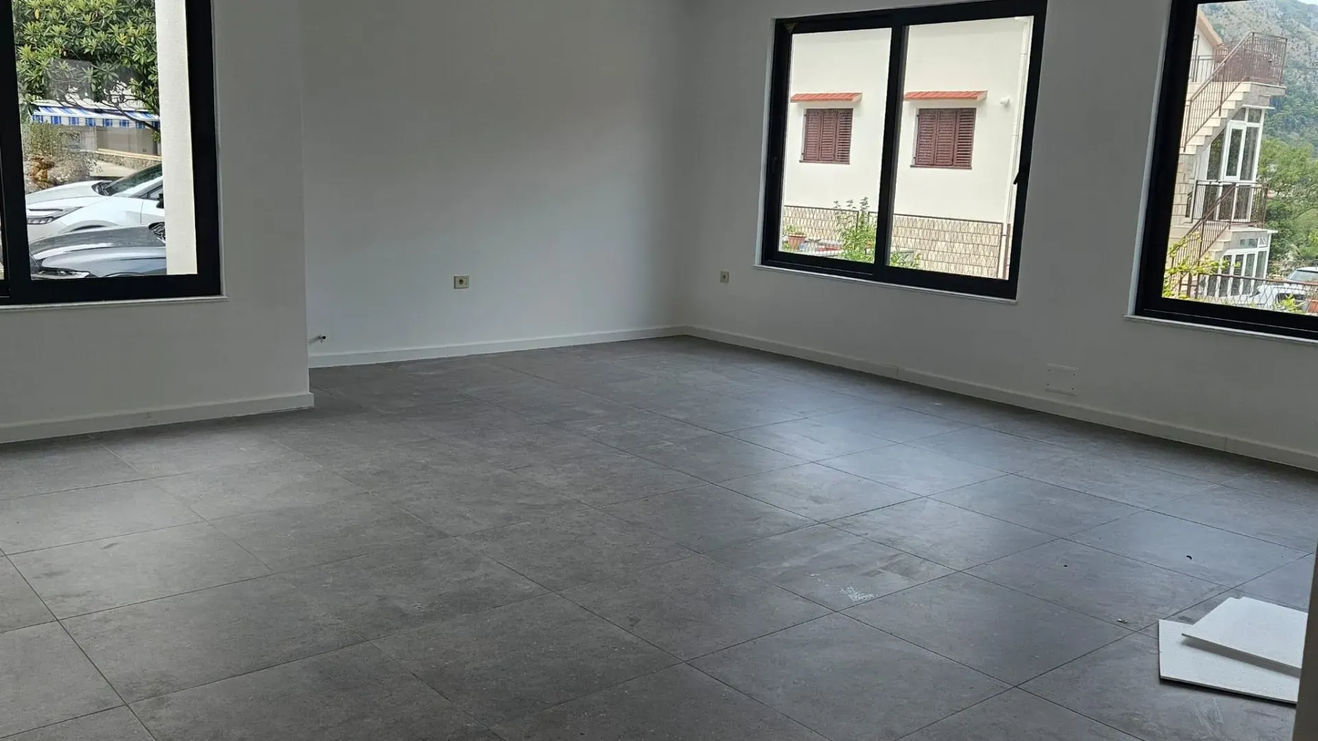 Rent, office space, 80m², Kotor, Crna Gora