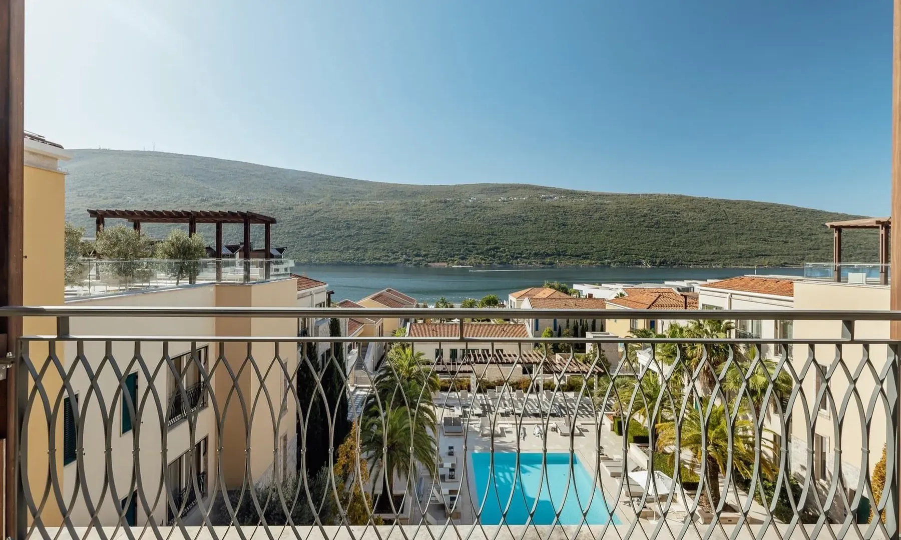 Prodaja, dvosoban stan, 290m², Portonovi, Herceg Novi