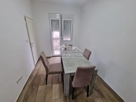 Prodaja, četvorosoban stan, 79m², Južni Bulevar, Vračar Sve Podlokacije - image 5