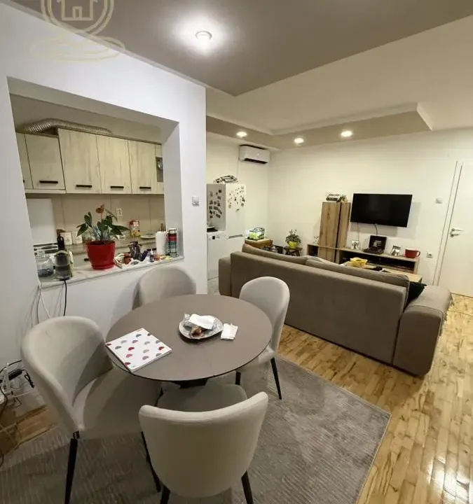 Prodaja, dvosoban stan, 61m², Pantelej, Niš