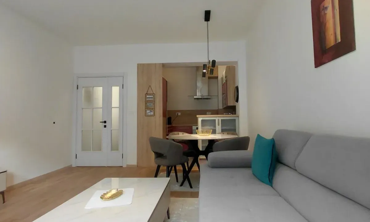 Prodaja, dvosoban stan, 67m², Vezirov Most, Podgorica