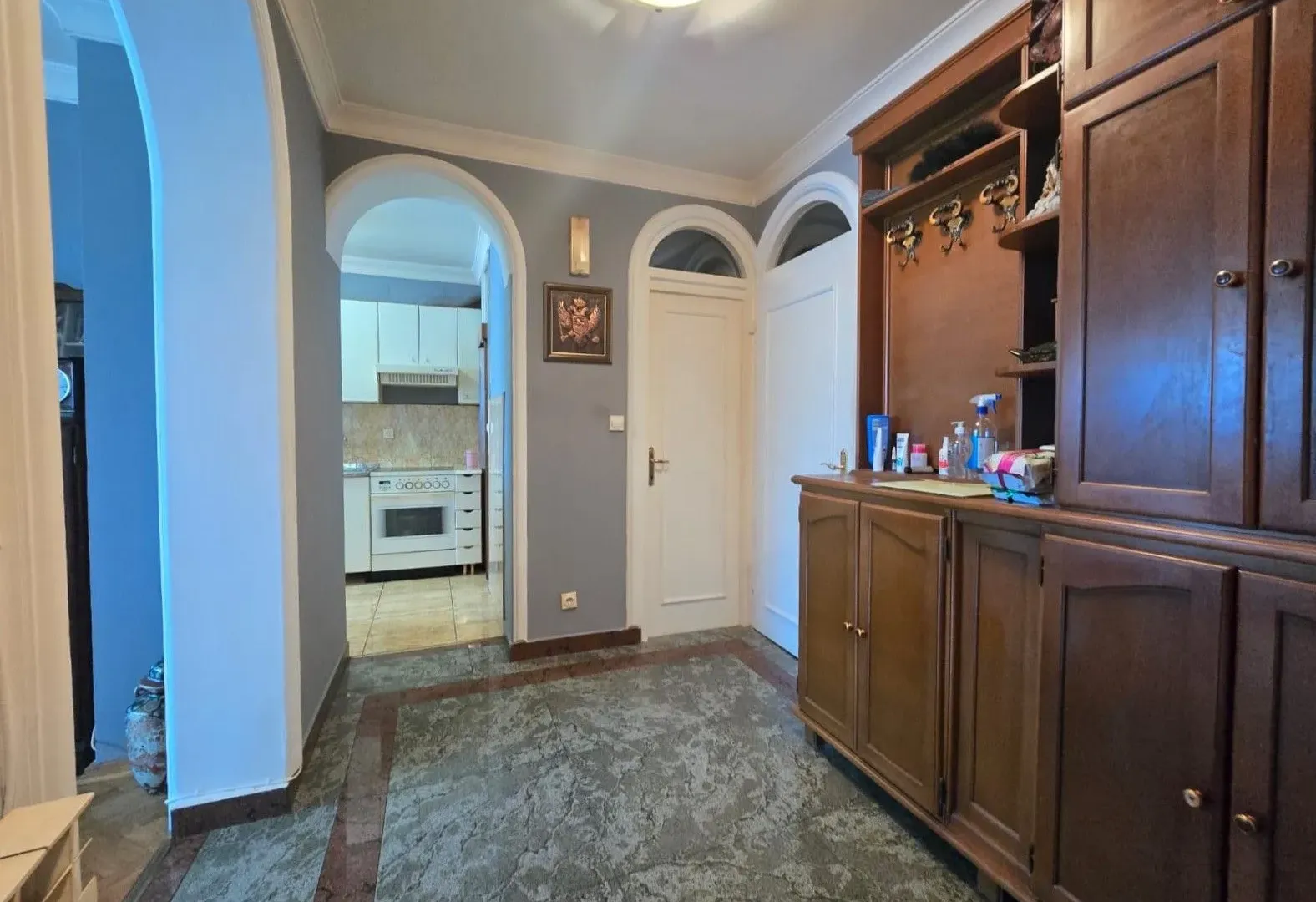 Prodaja, trosoban stan, 97m², Centar, Nikšić