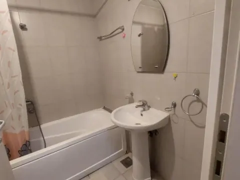 Izdavanje, trosoban stan, 80m², Medijana, Niš - image 9