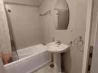 Izdavanje, trosoban stan, 80m², Medijana, Niš - image 9