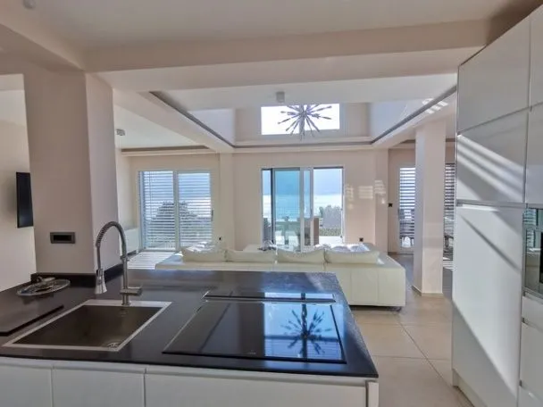 Sale, house, 300m², Dobrota, Kotor