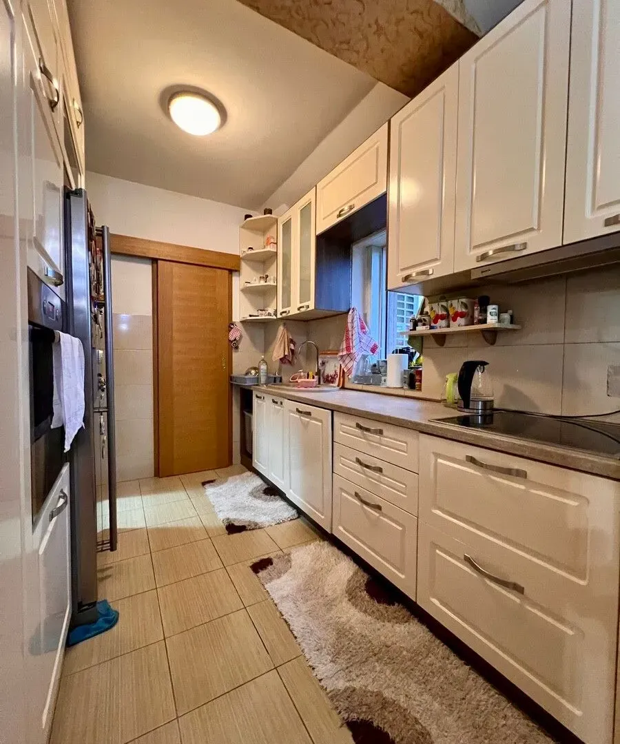 Prodaja, trosoban stan, 136m², Centar, Podgorica