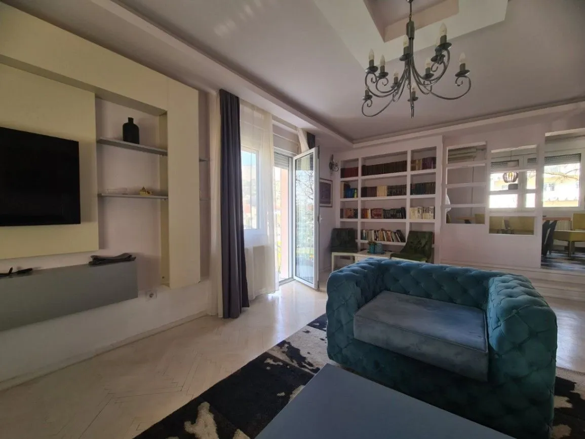 Rent, house, 300m², Tološi, Podgorica