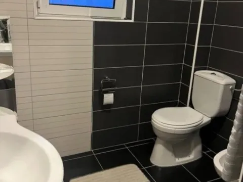 Izdavanje, dvosoban stan, 100m², Šušanj, Bar - image 7